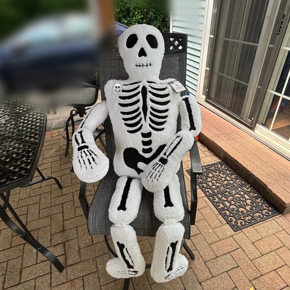 Oversized Skeleton Body Pillow StoreHouse 💀🎃